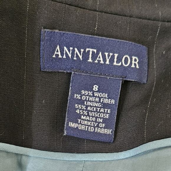 Ann Taylor Black Pinstripe Wool Blend Blazer Jacket Size 8 - Picture 3 of 4